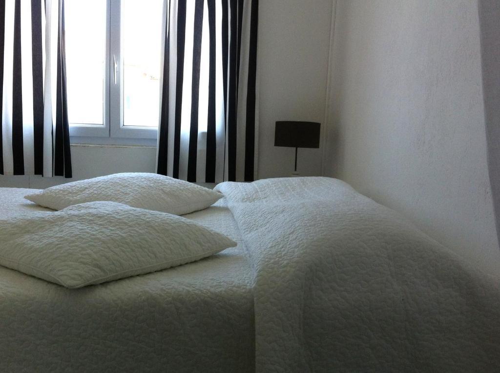 Les Vagues Otel Saintes-Maries-de-la-Mer Oda fotoğraf